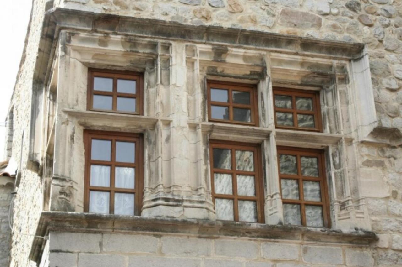 Maison Du Baron - Centre Historique De ريوم المظهر الخارجي الصورة